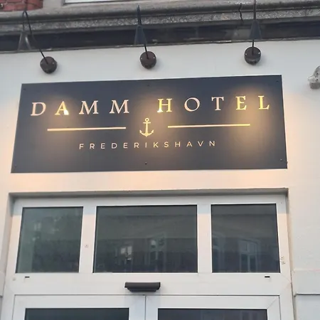 Hotel Damm 3*